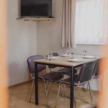 Trzy Czajki Letniskowe אכסניה ויצ'ייה