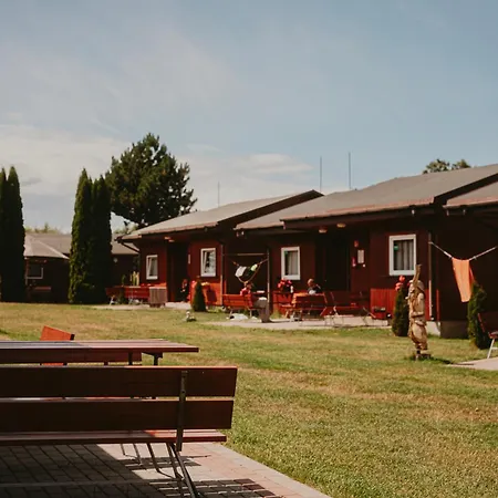 Trzy Czajki Letniskowe אכסניה ויצ'ייה